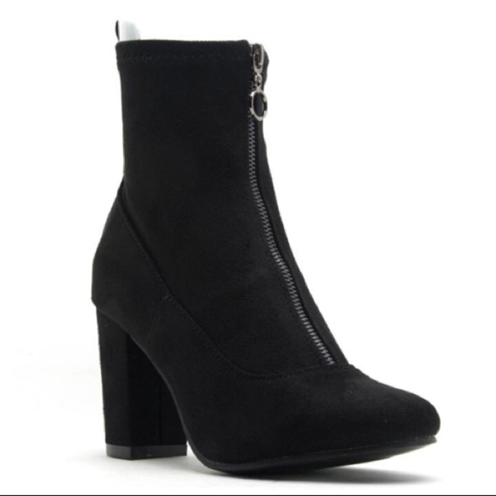 🆕 Qupid Black Zipper Bootie